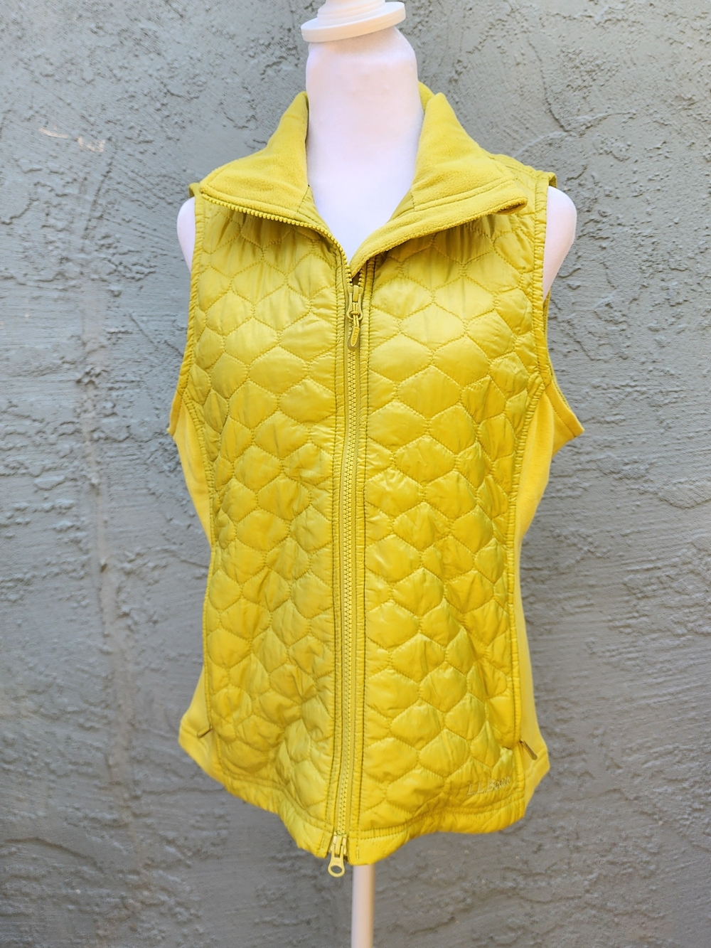 L.L. Bean Chartreuse Quilted Hybrid Thinsulate Vest - Size M